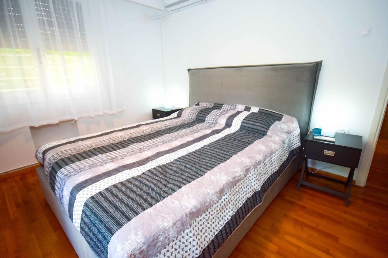Filoxenia Apartment Atina Dış mekan fotoğraf